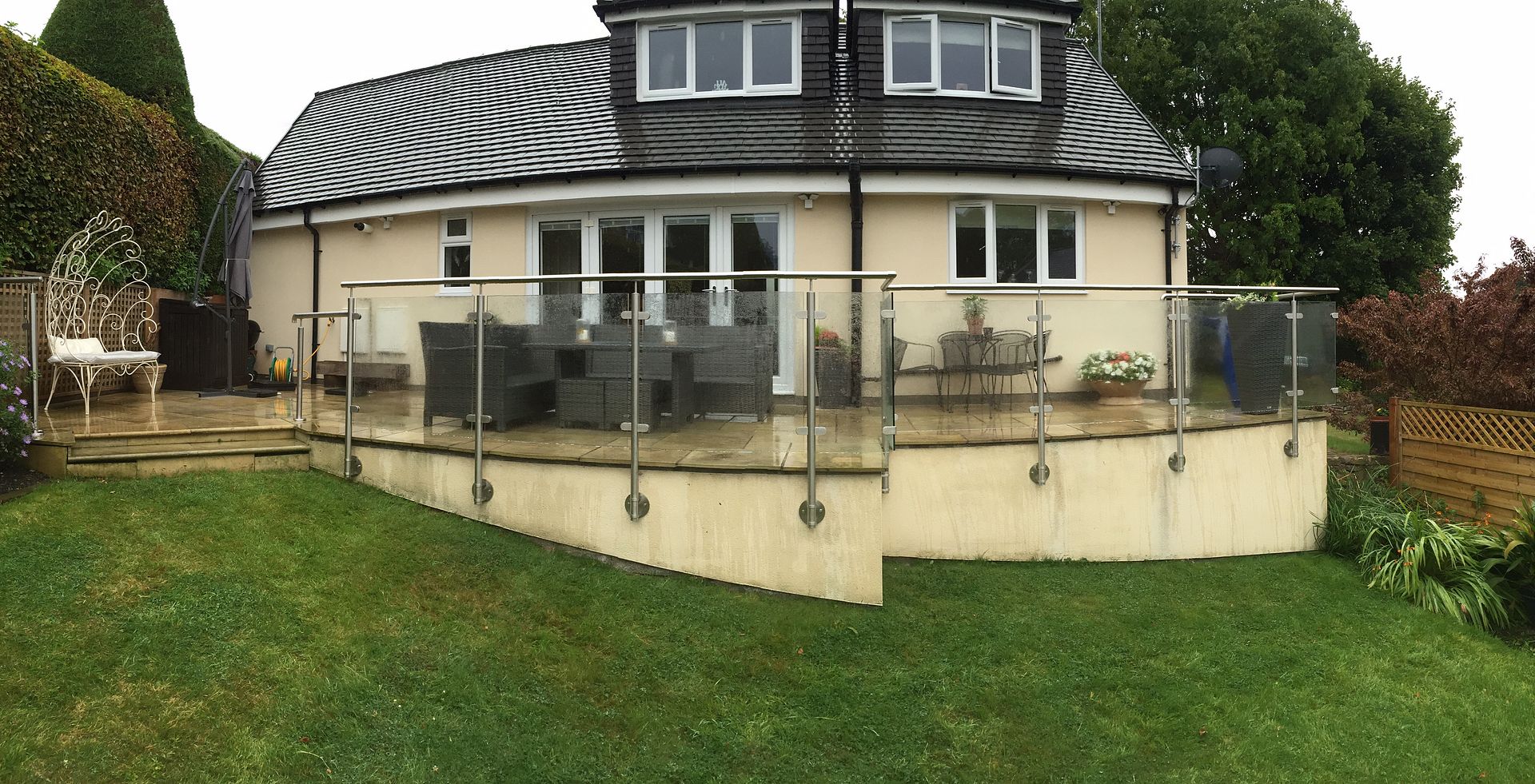 Face Fixed Glass Patio Balustrade